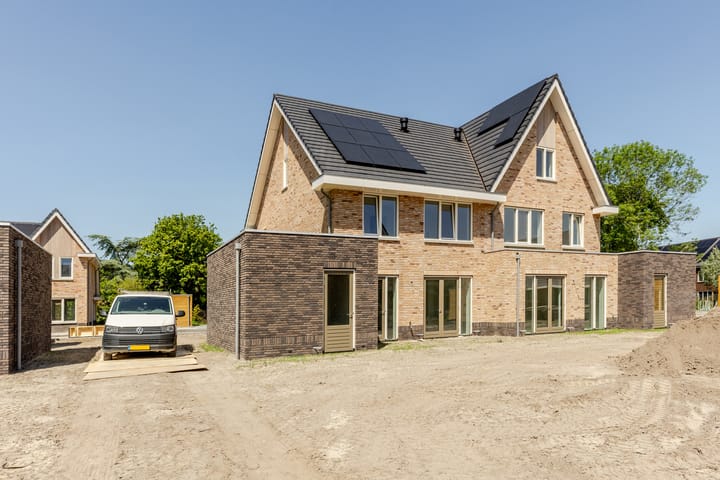 Photo 2 of Spechtlaan 8