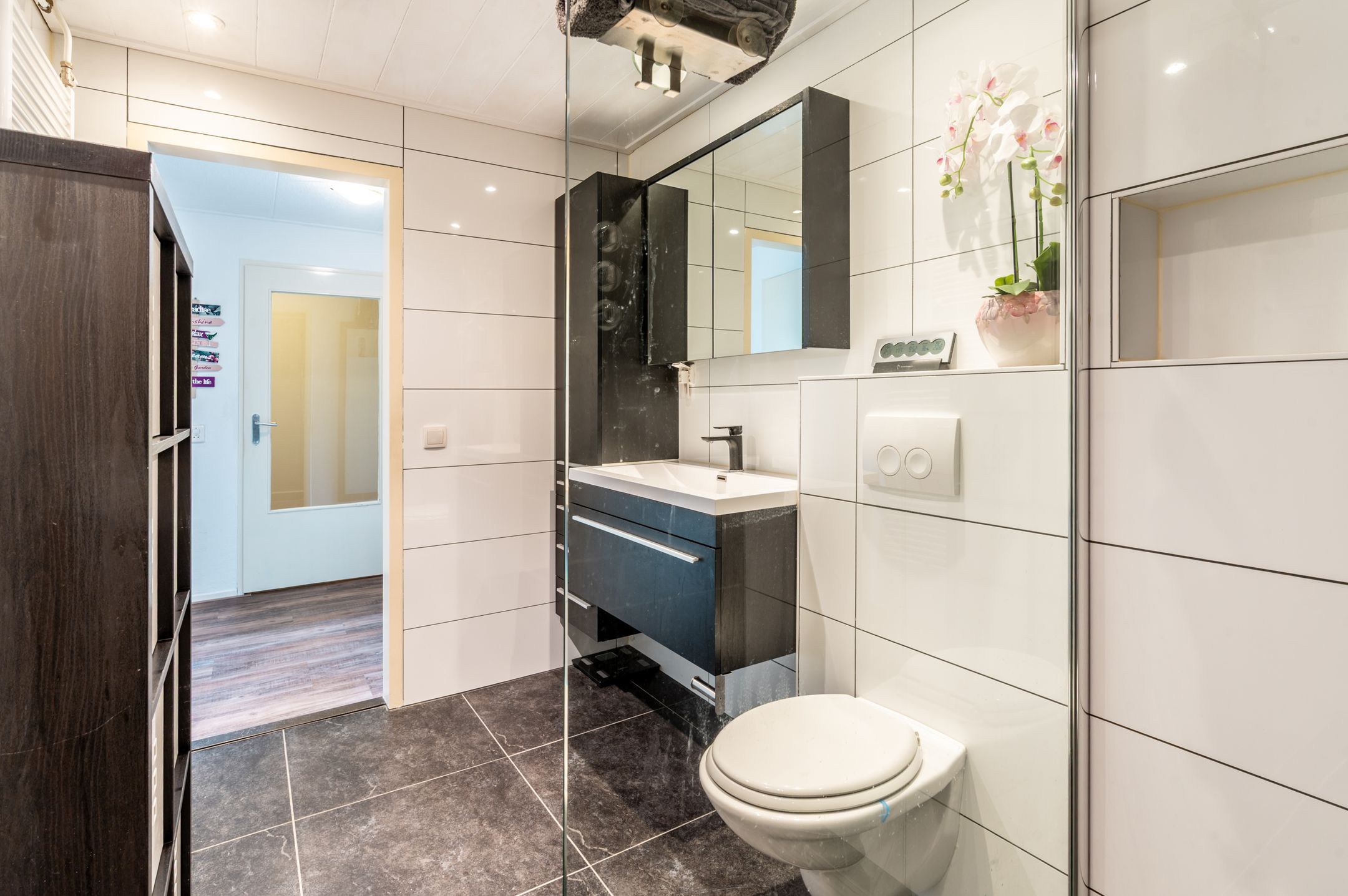 Spacious Semi-Detached Home with Five Bedrooms and Private East-Facing Garden in Lelystad — 27