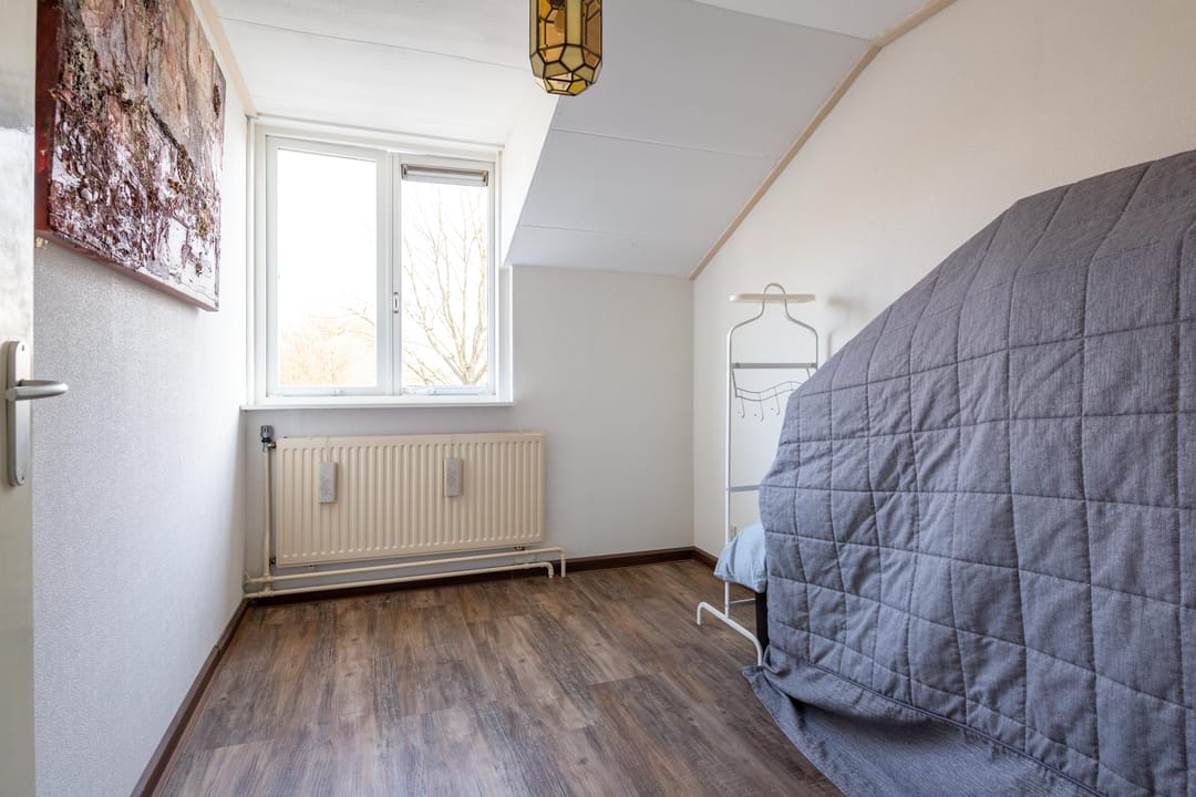 Spacious Semi-Detached Home with Five Bedrooms and Private East-Facing Garden in Lelystad — 22