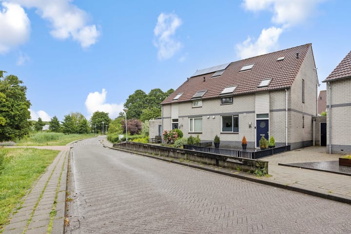 Photo 3 of Meester van Merwicklaan 31