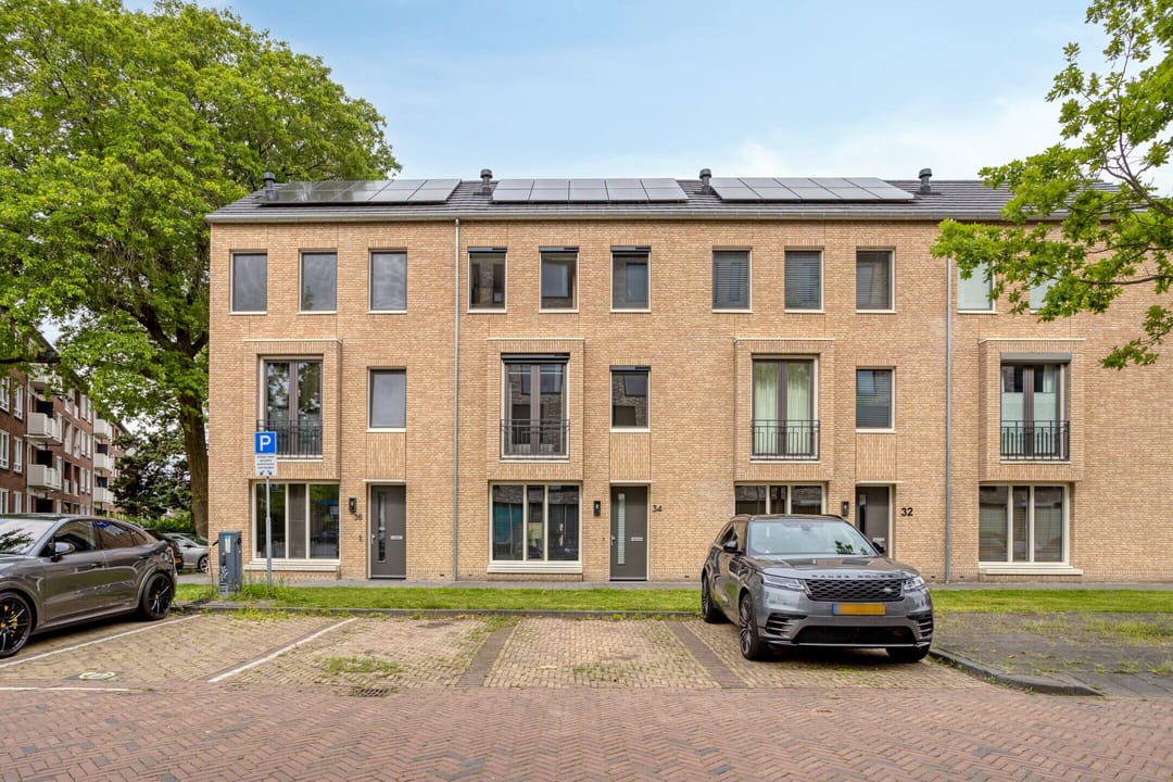 Photo 1 of Jan Ligthartstraat 34