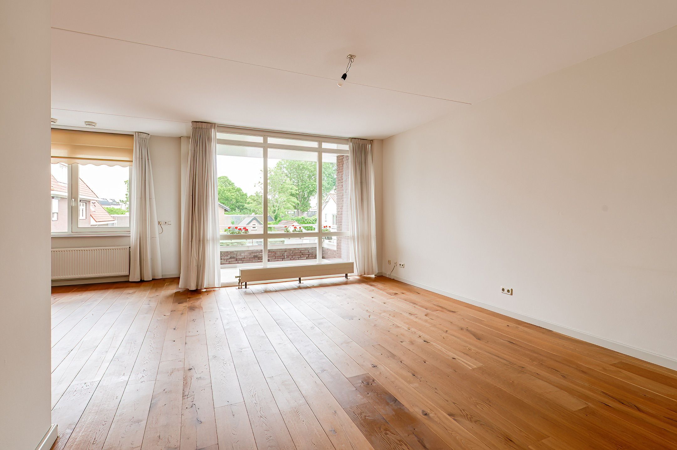 Photo 9 of Prins Bernhardlaan 5-11