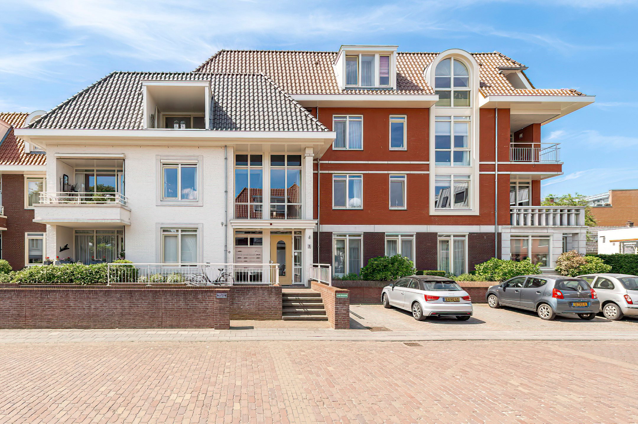Photo 3 of Prins Bernhardlaan 5-11