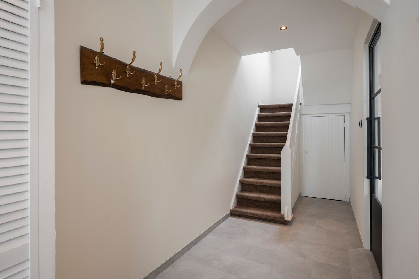Charming Semi-Detached Home with Deep Garden and Country Views — 25