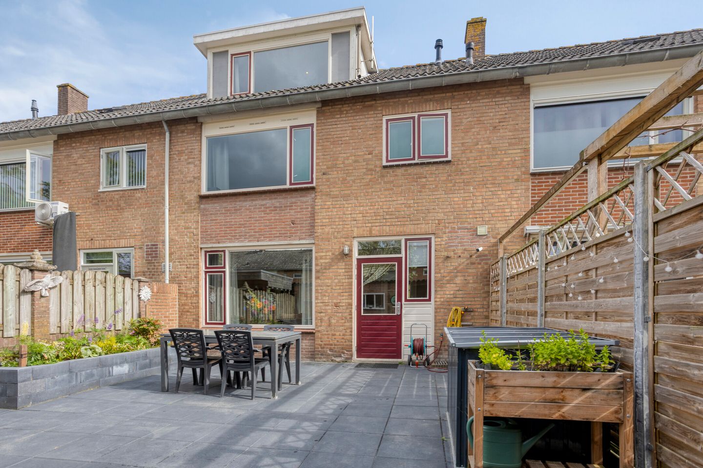 Photo 34 of Zeestraat 43