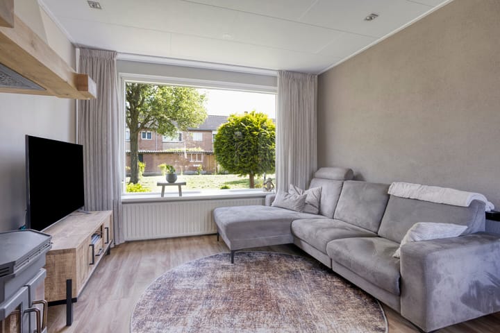 Photo 2 of Zeestraat 43