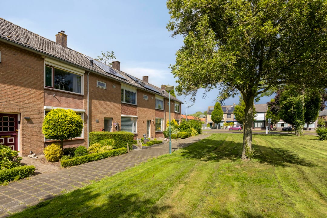 Photo 37 of Zeestraat 43