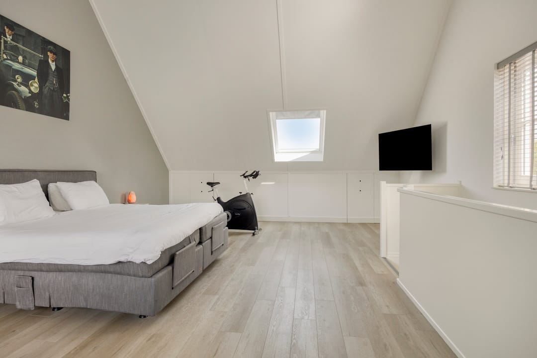 Spacious Semi-Detached Family Home with Garage and Solar Panels in Rijnsburg — 22