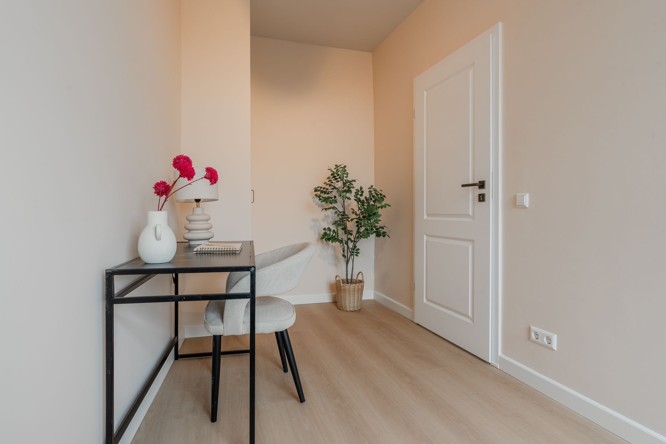 Photo 18 of Cabotstraat 13-2