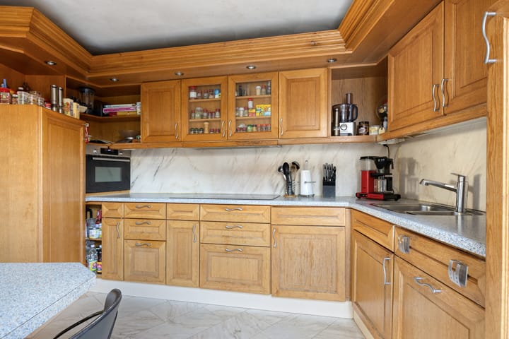 Hoekwoning te koop: Bisschop van Zoesstraat 25, Tilburg