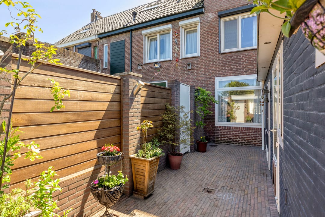 Photo 28 of Bisschop van Zoesstraat 25