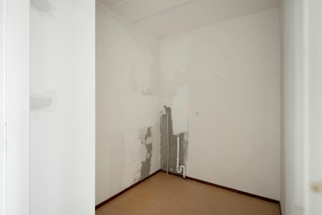 Spacious 2-Bedroom Apartment with Private Parking in Geusselpark Maastricht — 26