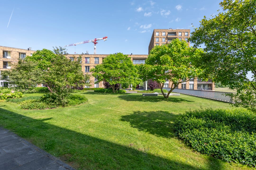 Spacious 2-Bedroom Apartment with Private Parking in Geusselpark Maastricht — 28