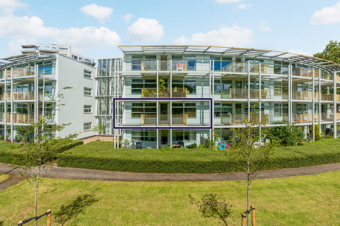 Spacious Energy-Efficient Apartment with Green Views in Amstelveen Westwijk