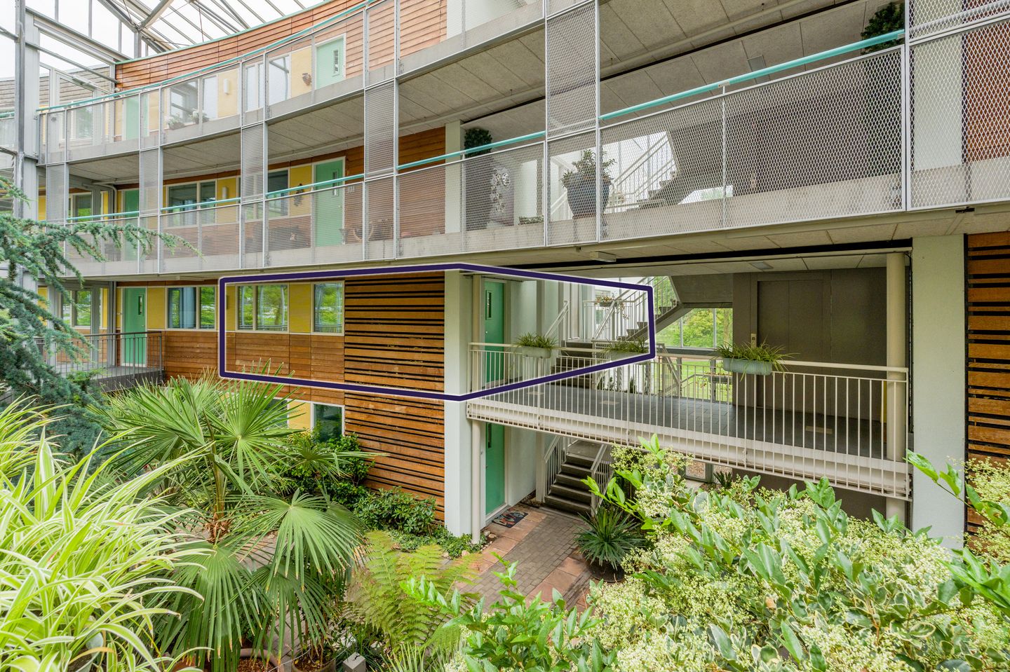 Spacious Energy-Efficient Apartment with Green Views in Amstelveen Westwijk — 19