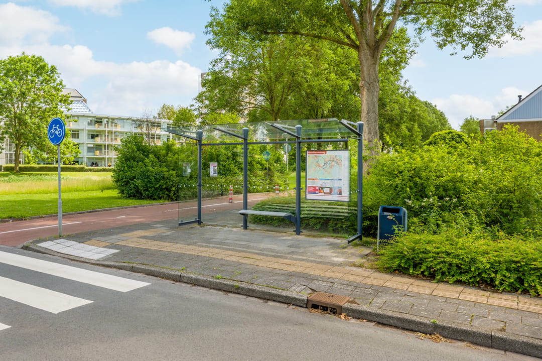 Spacious Energy-Efficient Apartment with Green Views in Amstelveen Westwijk — 31