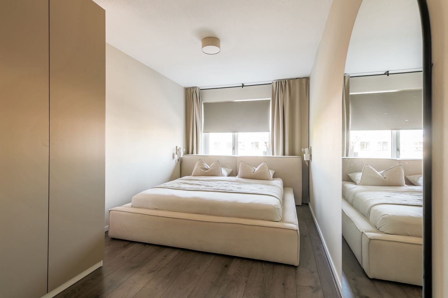 Luxury Extended Family Home with Hotel-Chique Finish in Almere — 19
