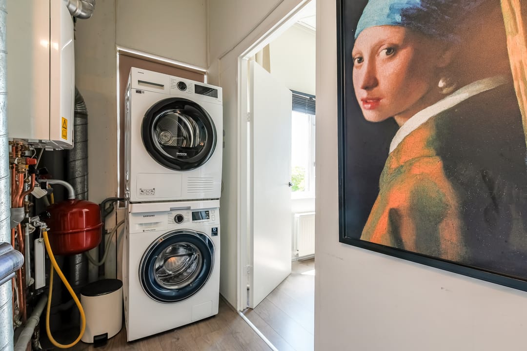 Luxury Extended Family Home with Hotel-Chique Finish in Almere — 28