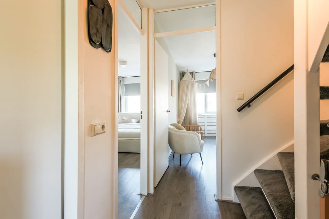 Luxury Extended Family Home with Hotel-Chique Finish in Almere — 17