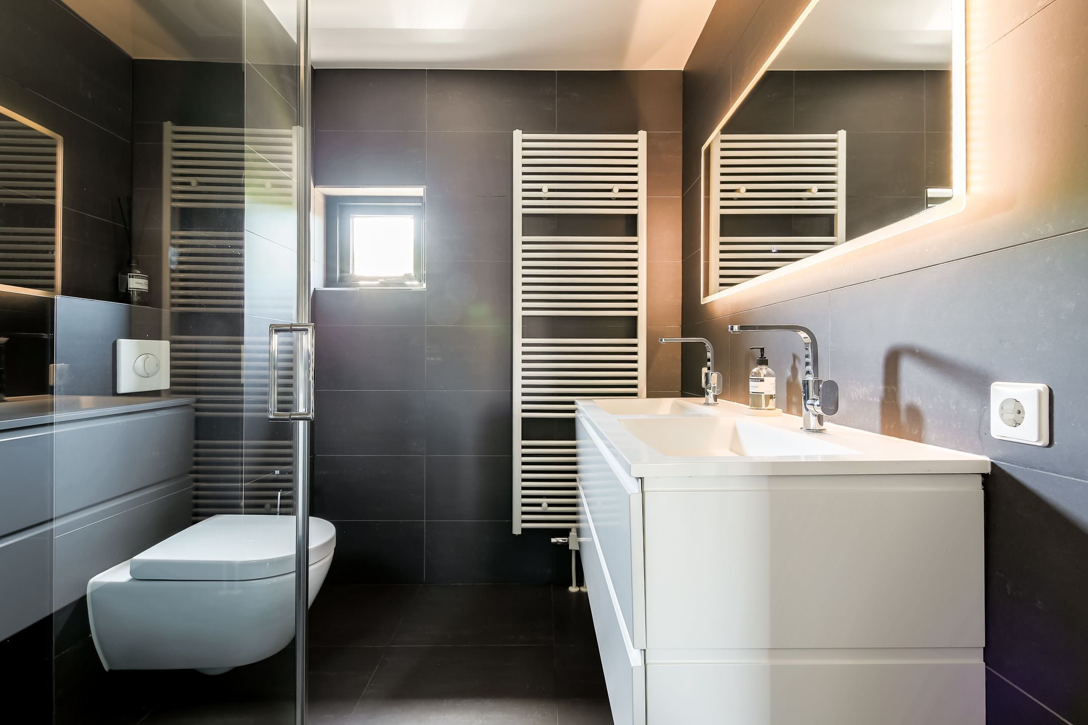 Luxury Extended Family Home with Hotel-Chique Finish in Almere — 24