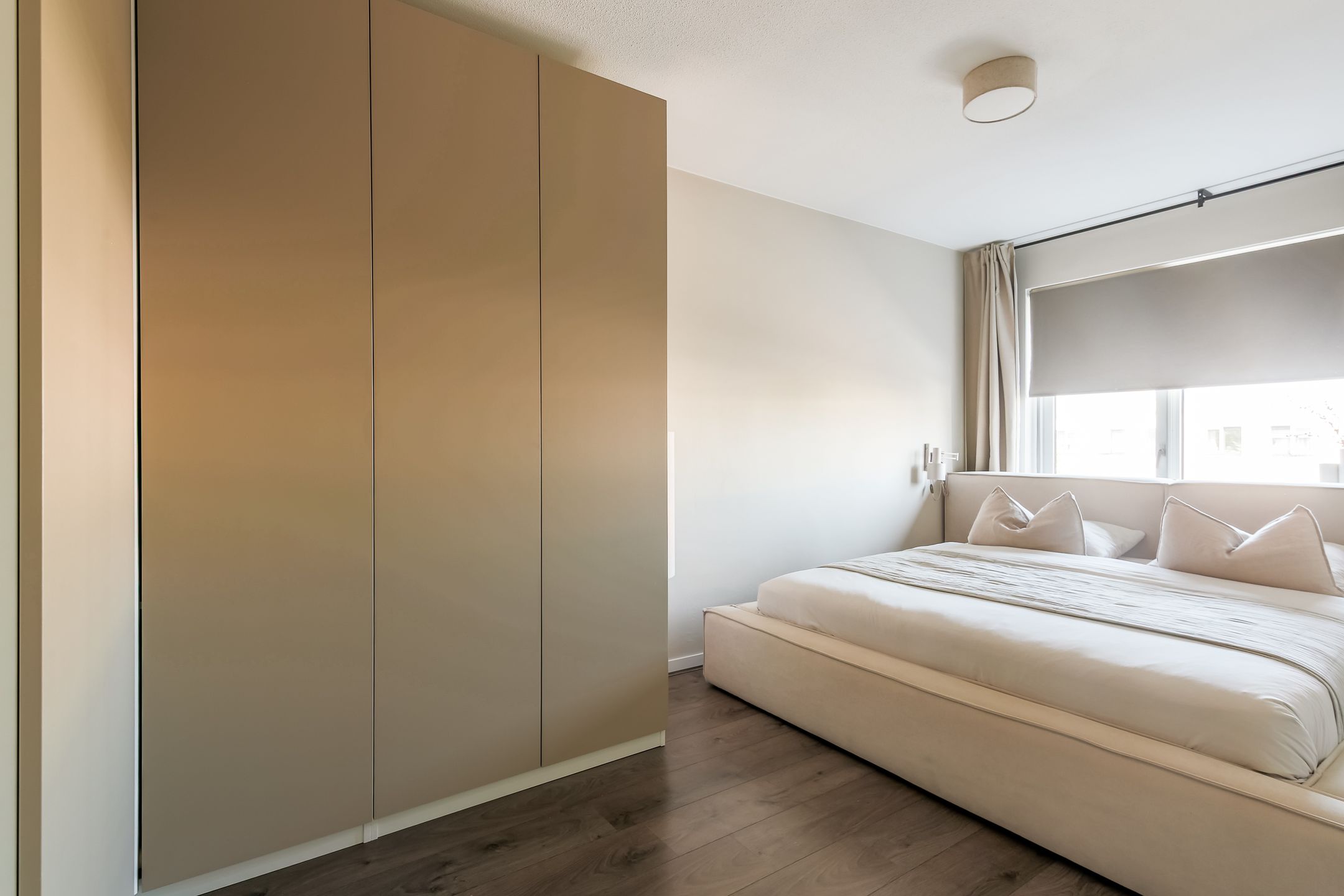 Luxury Extended Family Home with Hotel-Chique Finish in Almere — 18