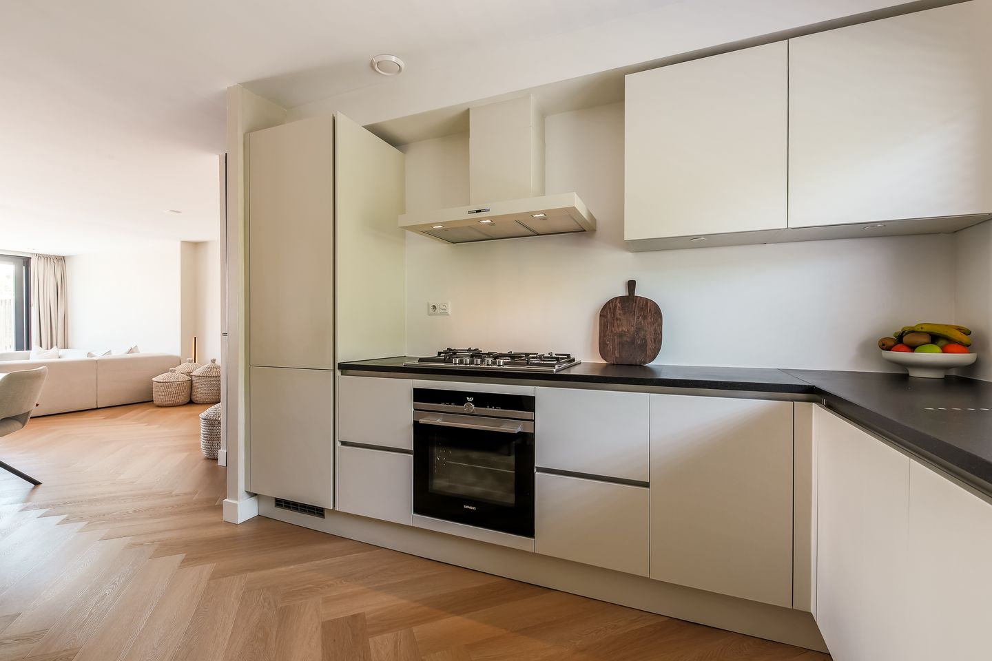 Luxury Extended Family Home with Hotel-Chique Finish in Almere — 14