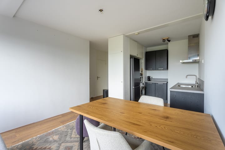 Photo 4 of Bachstraat 42