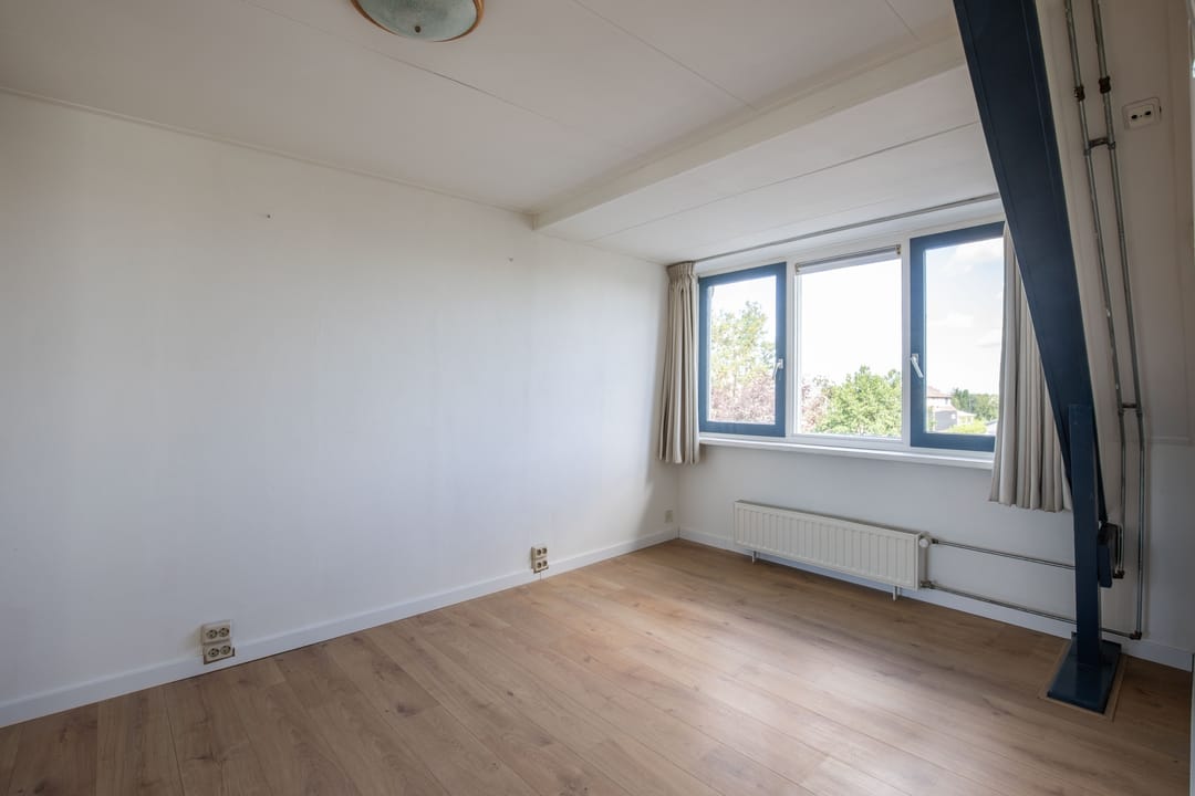 Photo 26 of Oosteinderweg 405