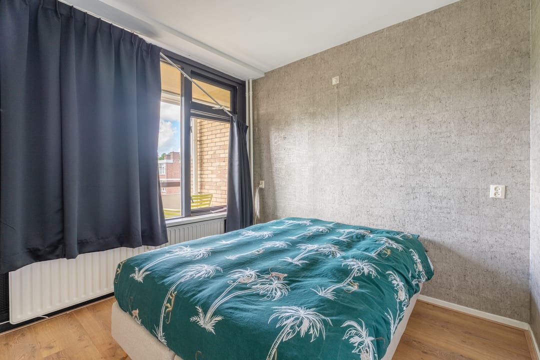 Photo 8 of Bachstraat 42