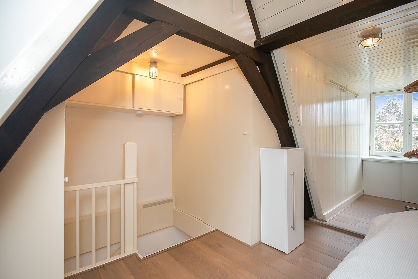 Historic Canal Maisonette with Private Terrace in Amsterdam Centre — 20