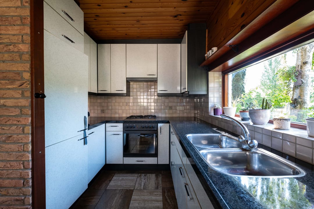 Spacious Corner House with Separate Garage in Sportbuurt — 13