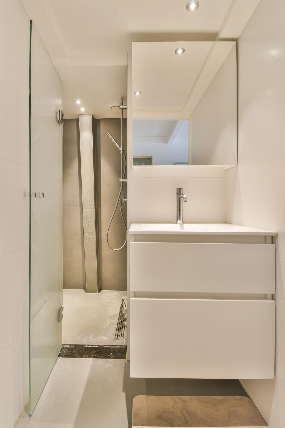 Stylish Canal Apartment in Historic Amsterdam Center — 13
