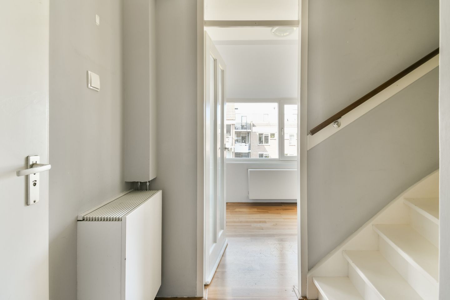 Charming Maisonette with Sunny Balcony in Dapperbuurt — 10