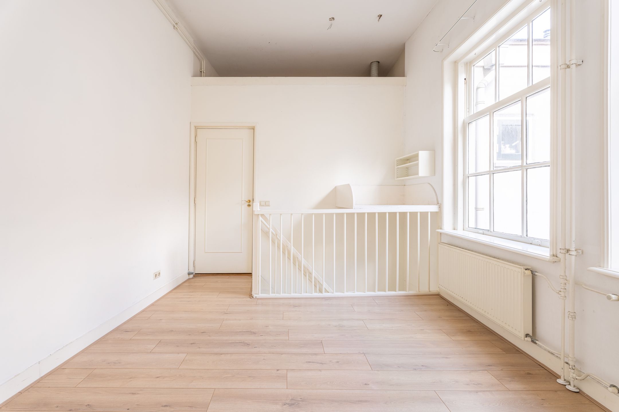 Bright Ground‑Floor Apartment with Private Garden Near Leiden Centre — 12