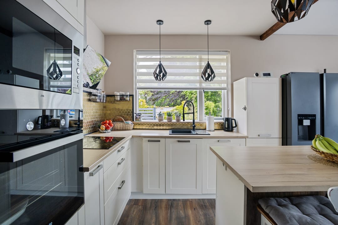 Sustainable Detached Home with Solar Panels and Garage in Avenhorn — 8