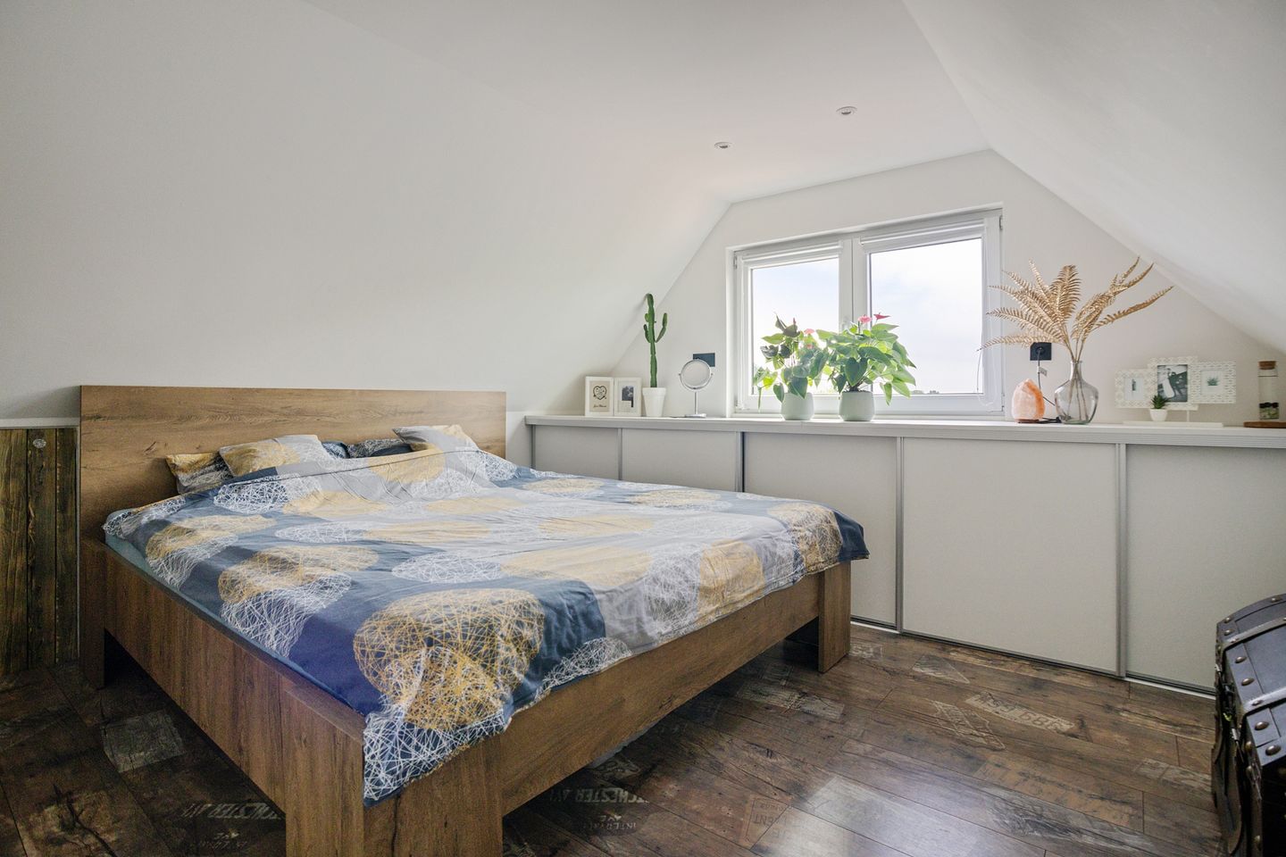 Sustainable Detached Home with Solar Panels and Garage in Avenhorn — 34