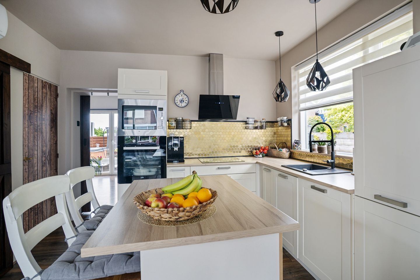 Sustainable Detached Home with Solar Panels and Garage in Avenhorn — 20