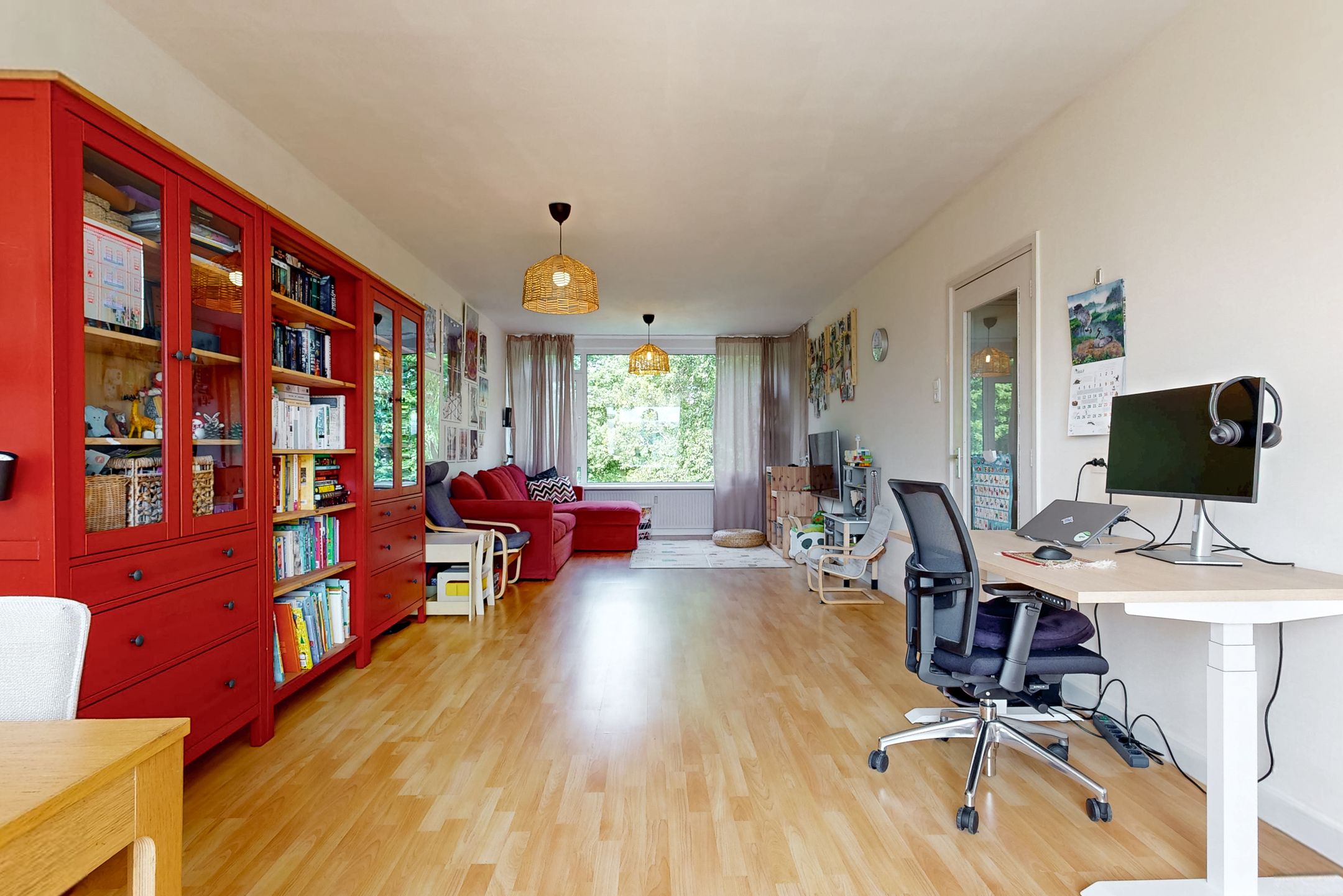 Spacious 3 Room Apartment with Two Balconies and City Views — 12