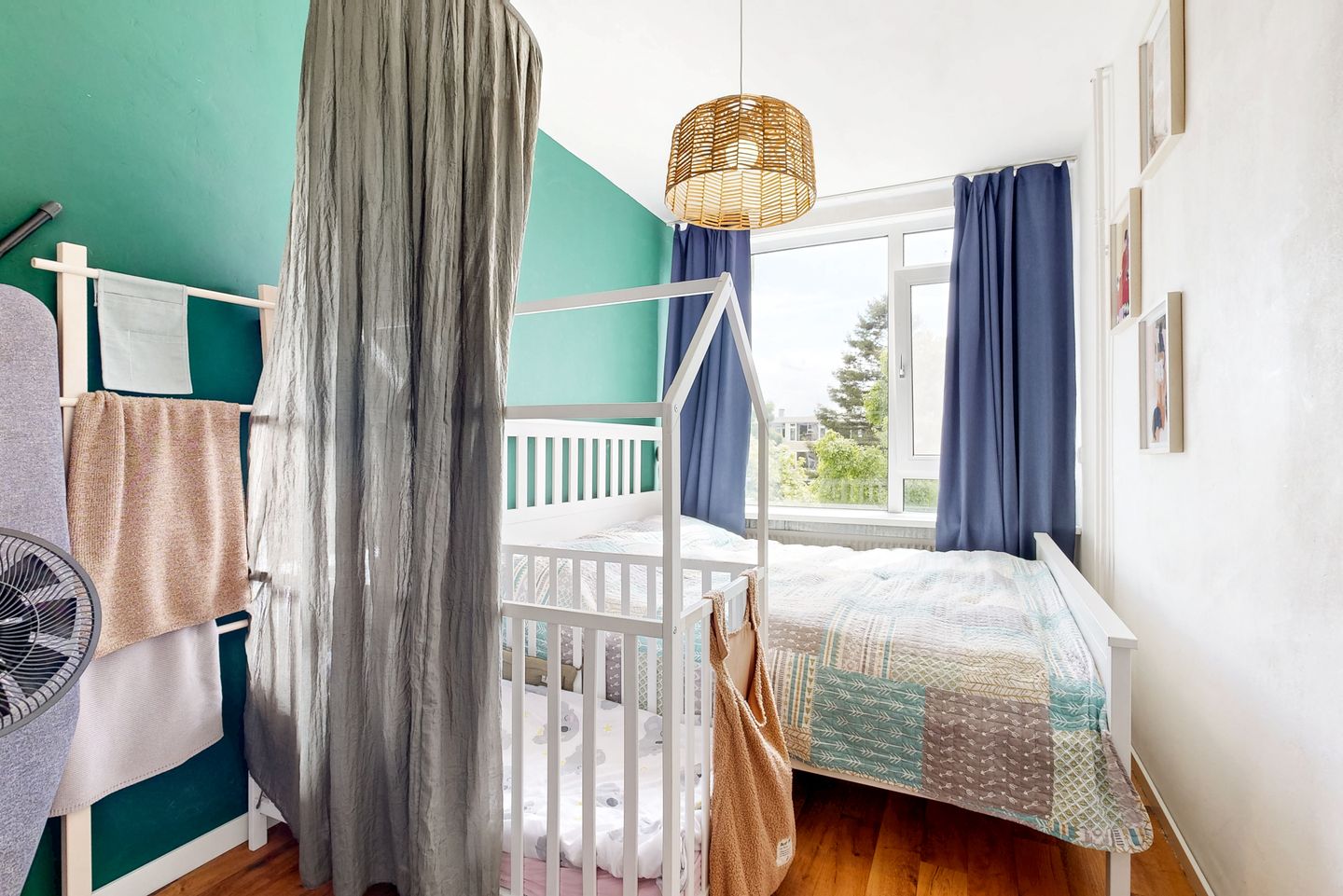 Spacious 3 Room Apartment with Two Balconies and City Views — 19