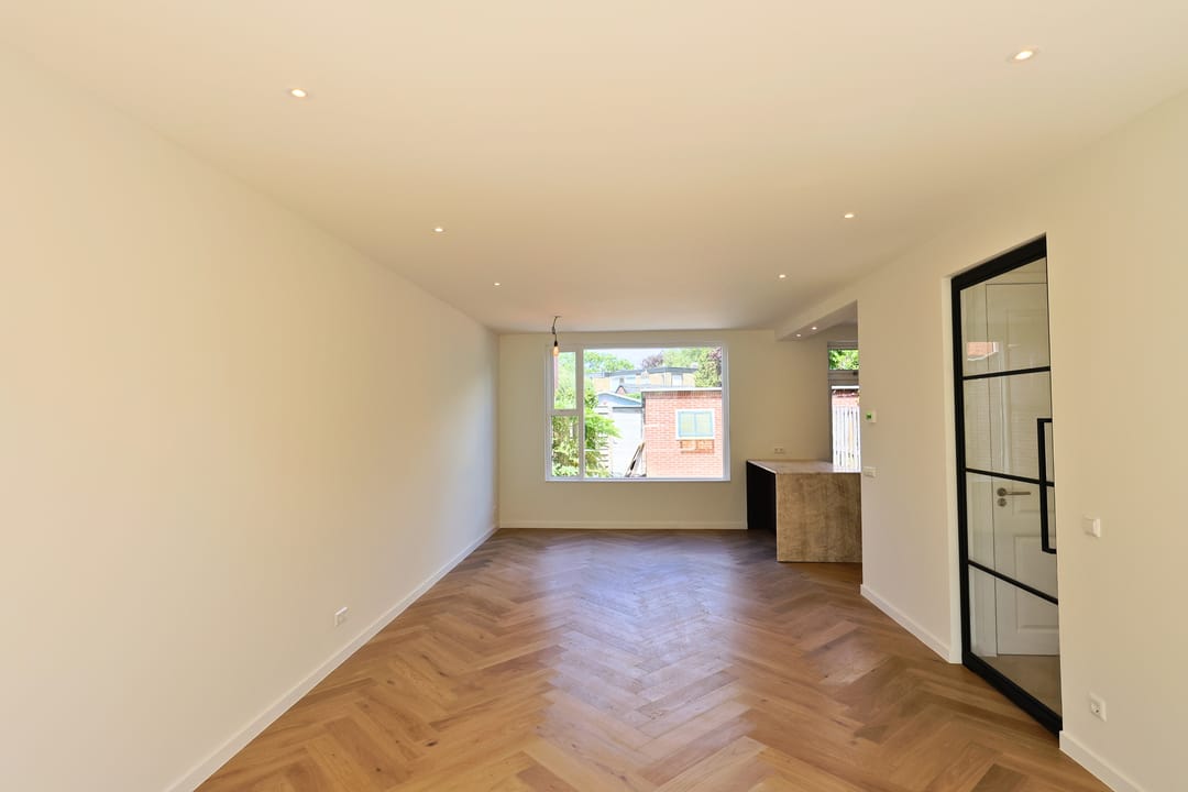 Spacious Modern Family Home Near Naaldwijk Centre — 7