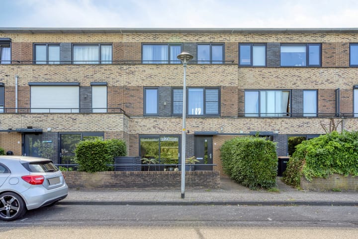 Tussenwoning te koop: Merelhof 7, Zeewolde