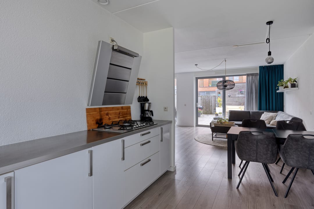 Photo 8 of Schutterstraat 12