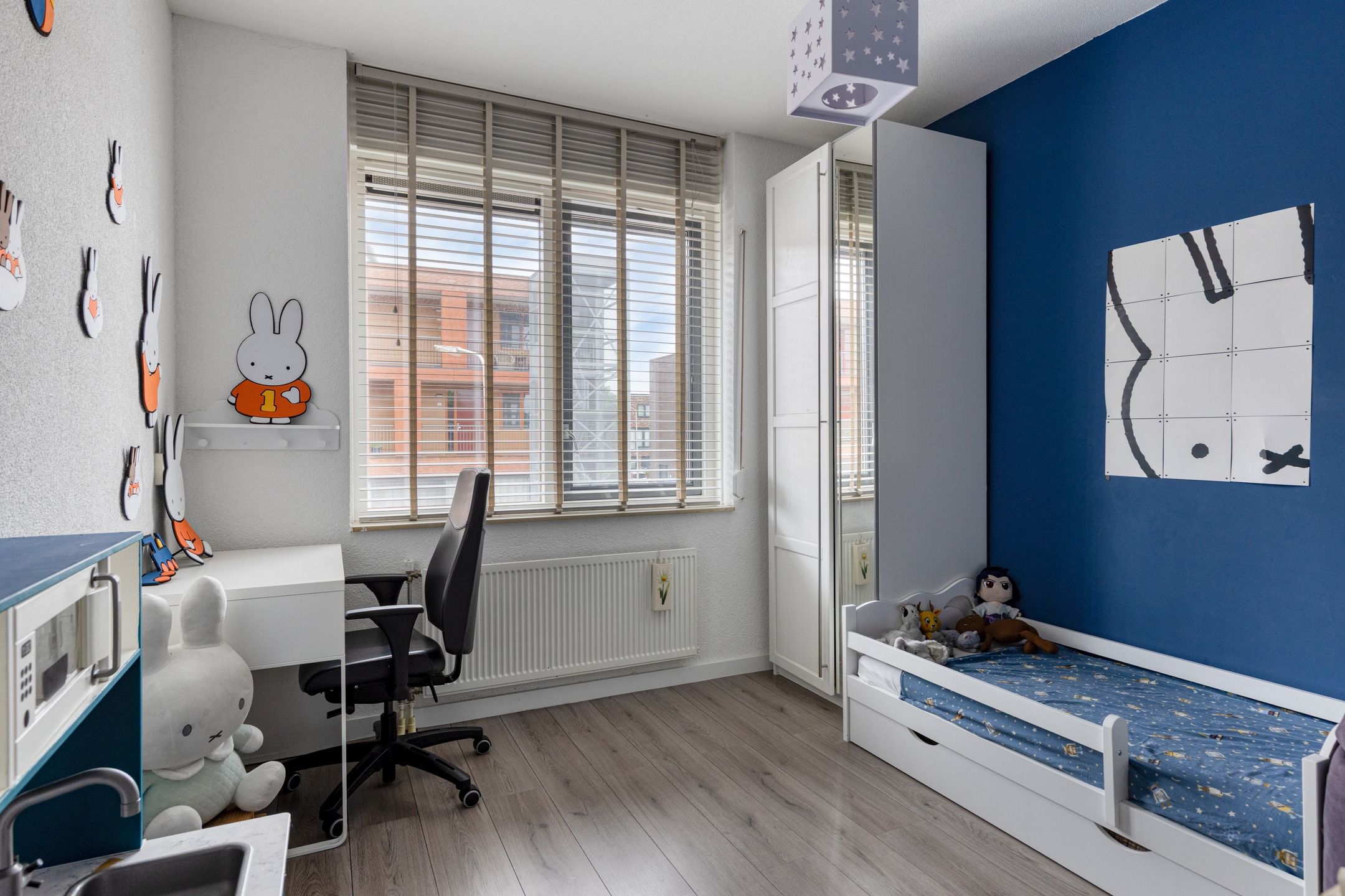 Photo 15 of Schutterstraat 12
