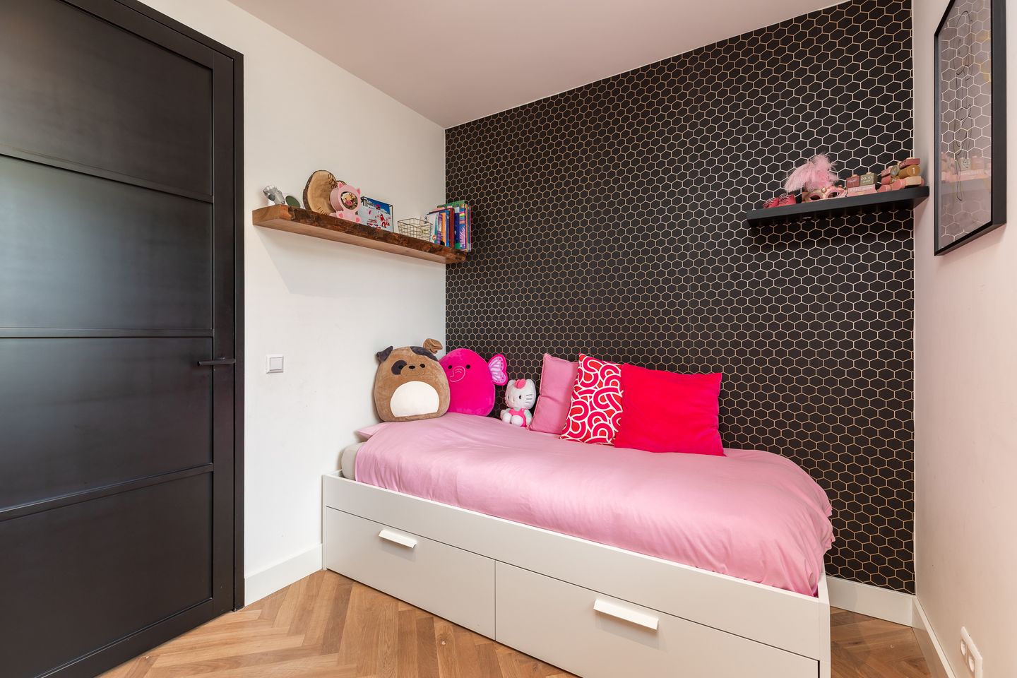 Photo 35 of Niels Bohrstraat 54