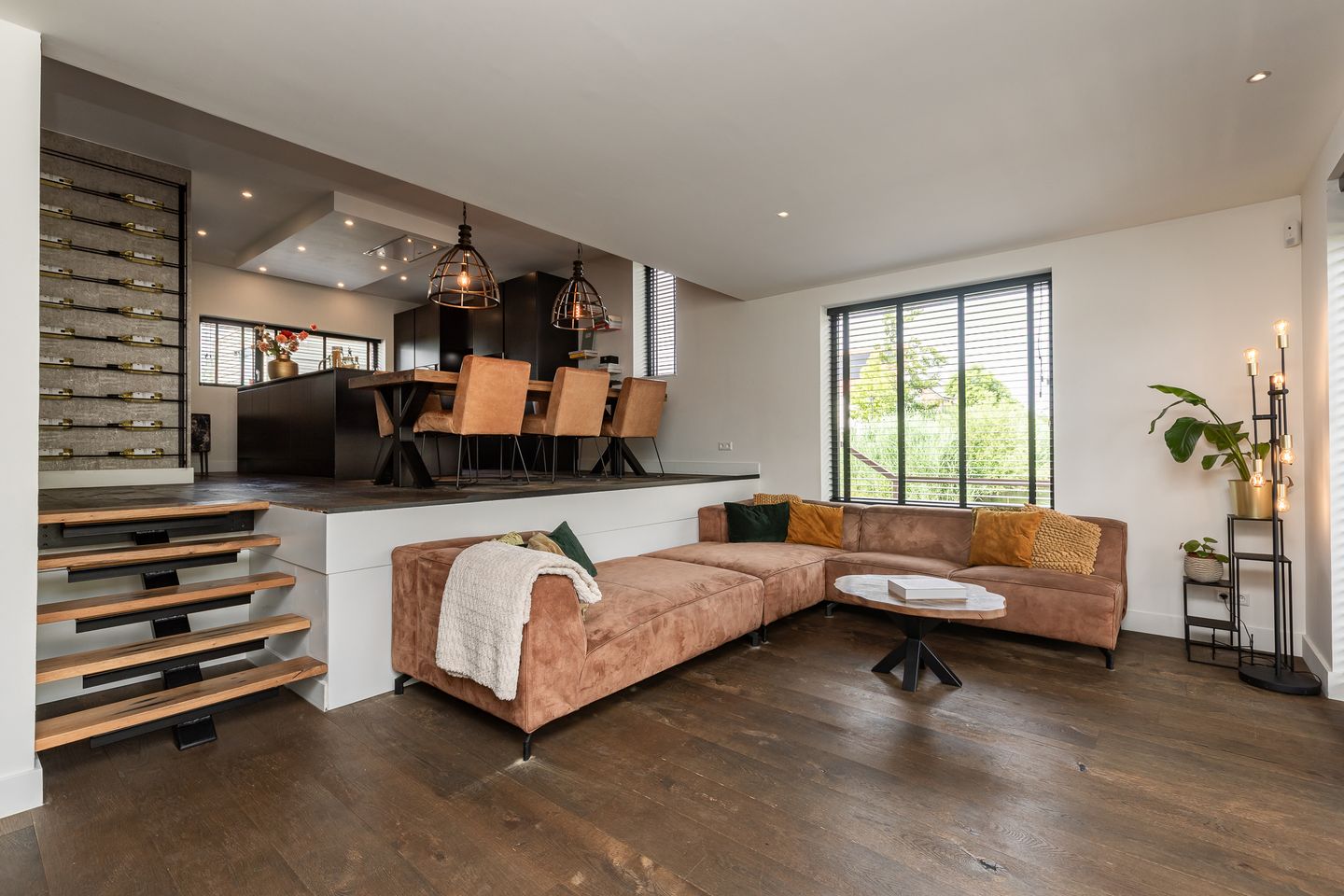 Photo 19 of Niels Bohrstraat 54