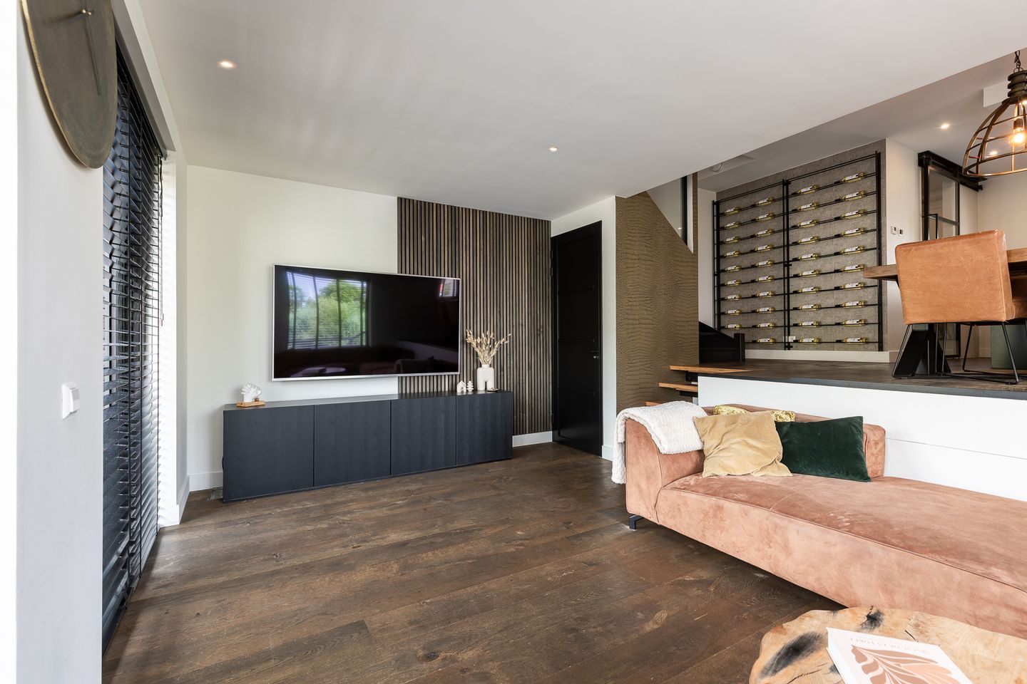 Photo 20 of Niels Bohrstraat 54