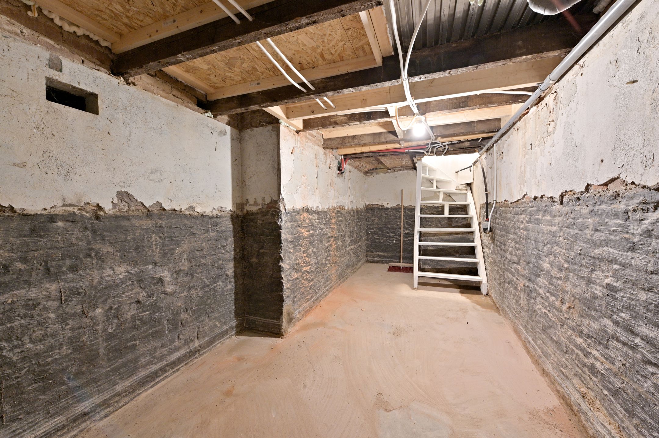 Fully Renovated Ground Floor Apartment in Regentessekwartier — 15