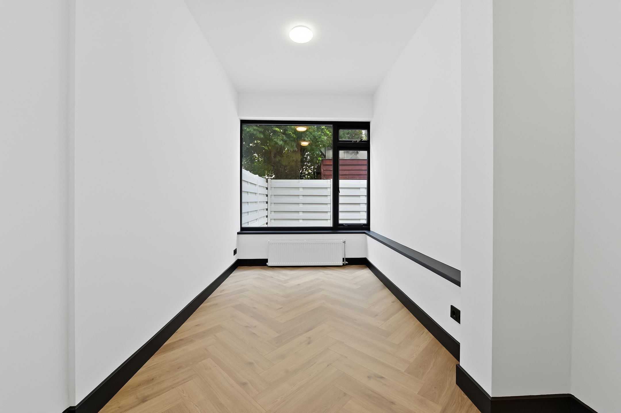 Fully Renovated Ground Floor Apartment in Regentessekwartier — 18