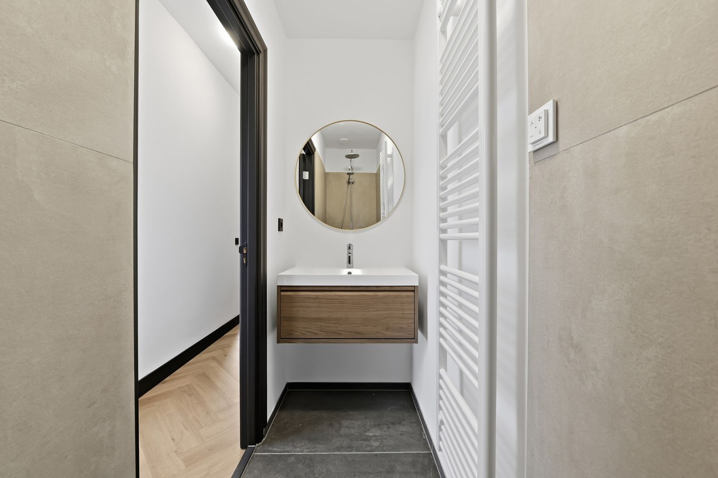 Fully Renovated Ground Floor Apartment in Regentessekwartier — 20
