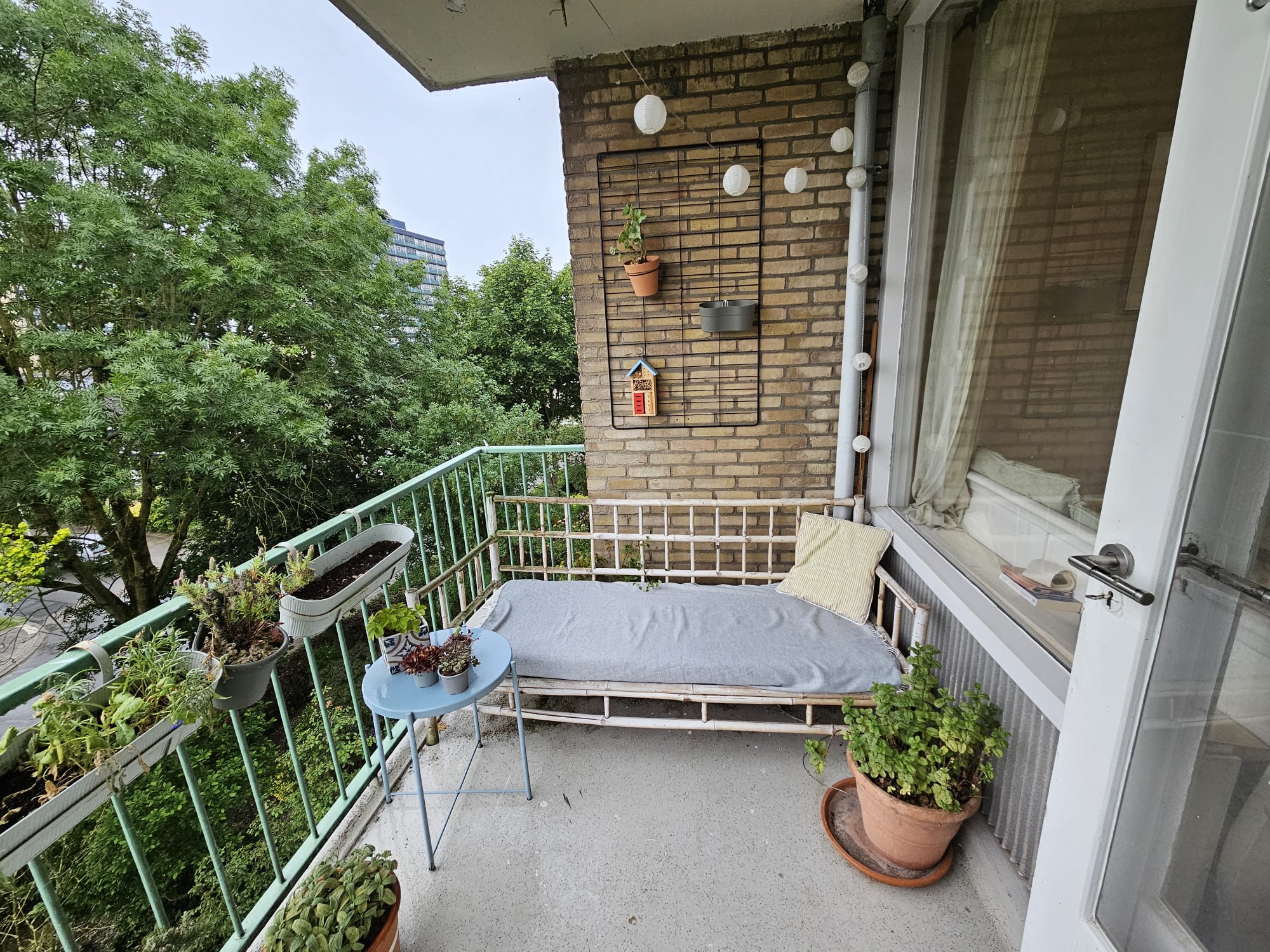 Bright 2-Room Apartment with South-Facing Balcony in Tuindorp-Oost — 18